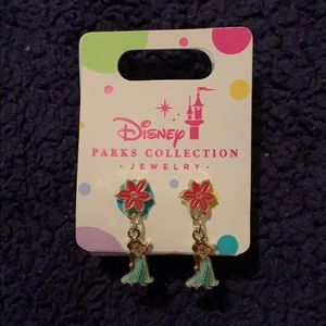 NWT Jasmine Earrings